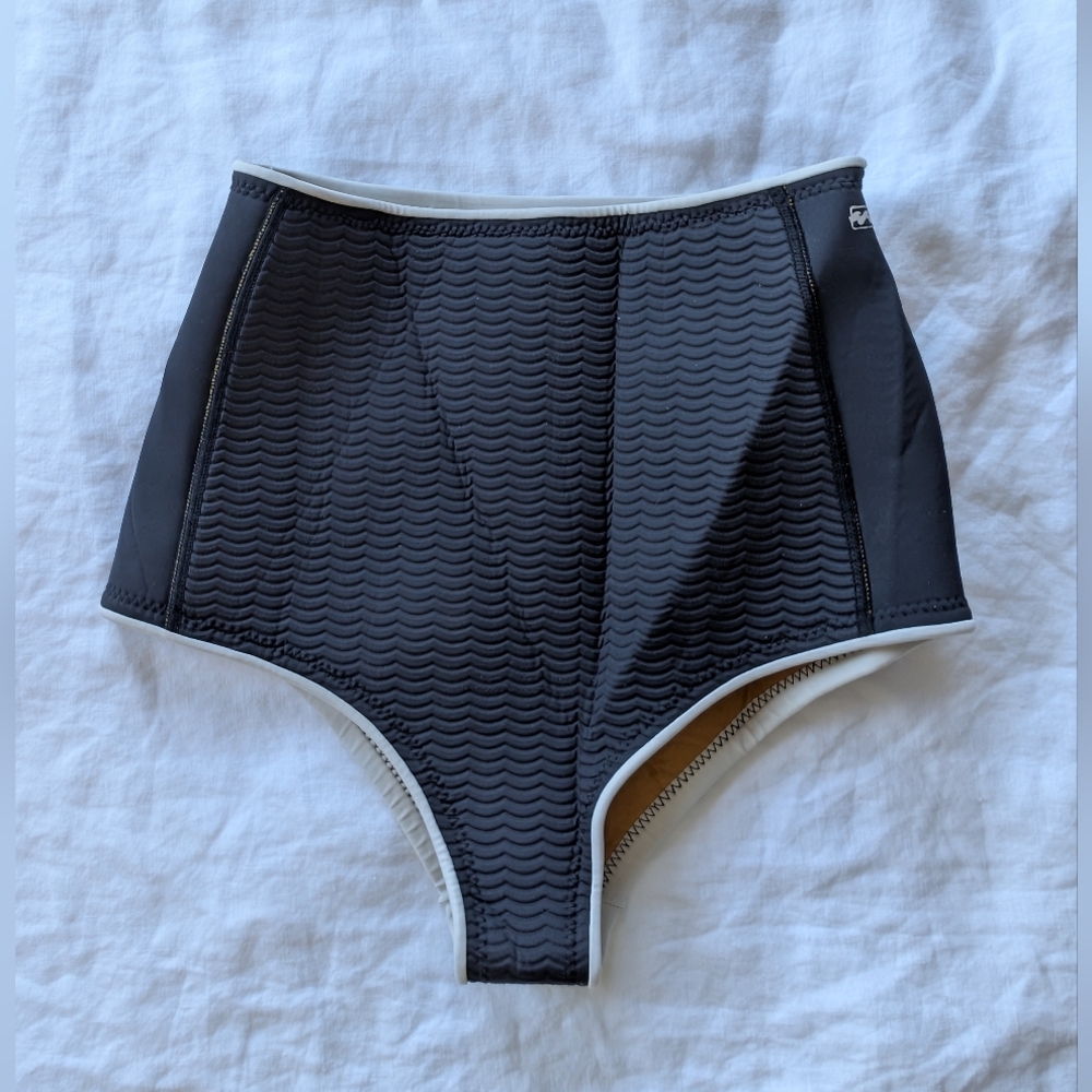 Billabong Wave Texture Surf Bottoms